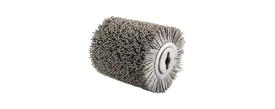BROSSE TYPE MAKITA (BANDE MÉTALLIQUE) 